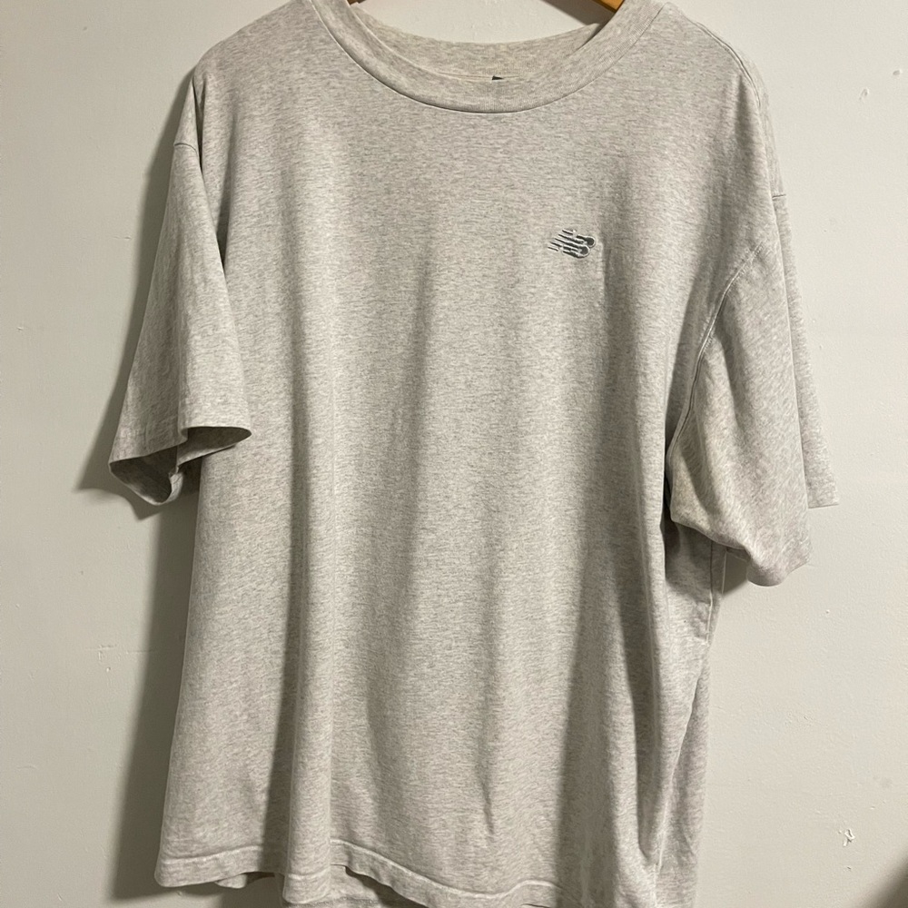 New Balance Men's Light Gray Crewneck T-Shirt